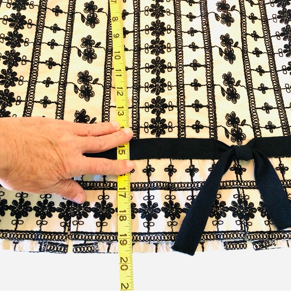 Nanette Lepore Coquette Skirt Women’s 2, Cream with Black Embroidery, Parisian - Picture 12 of 15